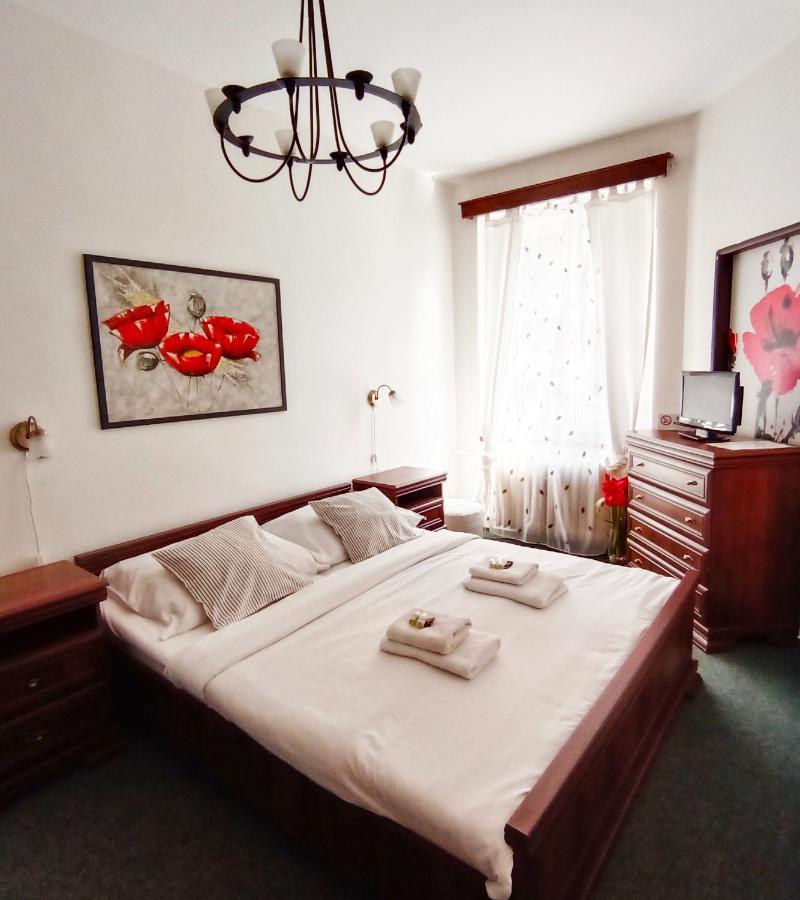 הרנסקו Hotel Labe מראה חיצוני תמונה