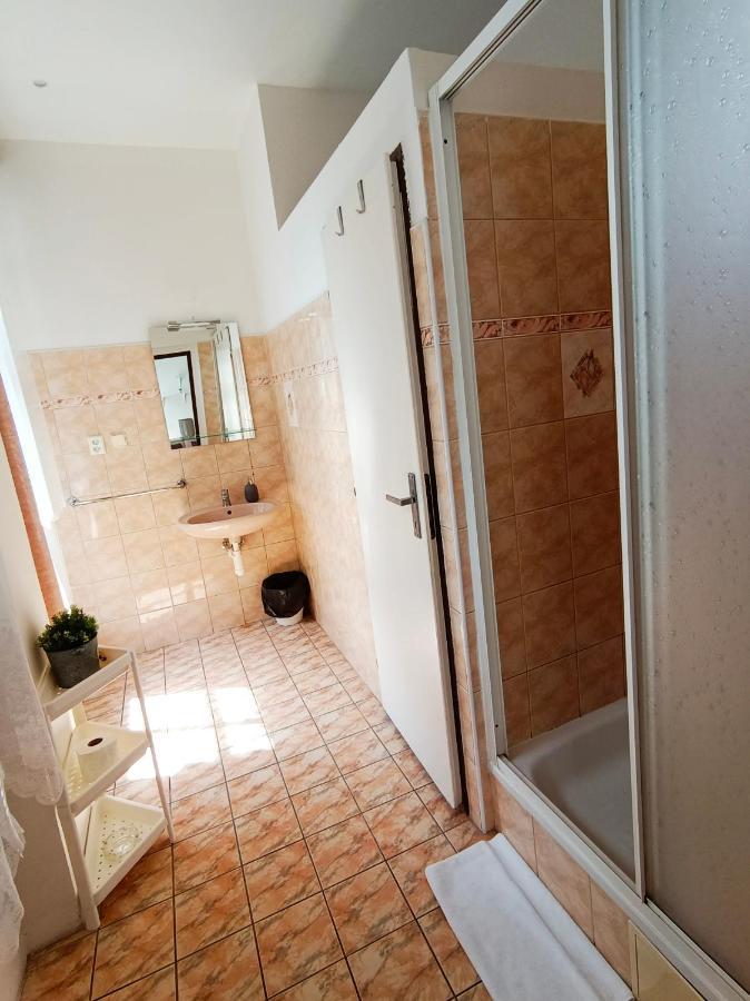 הרנסקו Hotel Labe מראה חיצוני תמונה