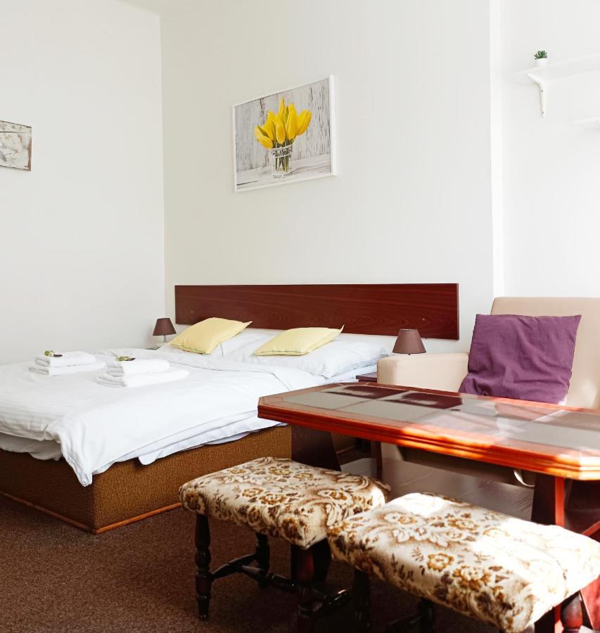 הרנסקו Hotel Labe מראה חיצוני תמונה